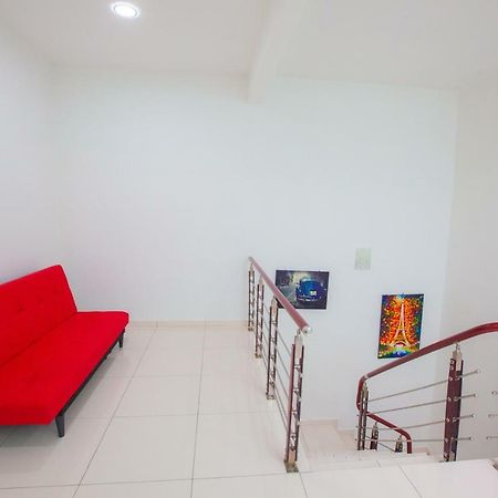Villa The Only Sea View In Town Kuah Esterno foto
