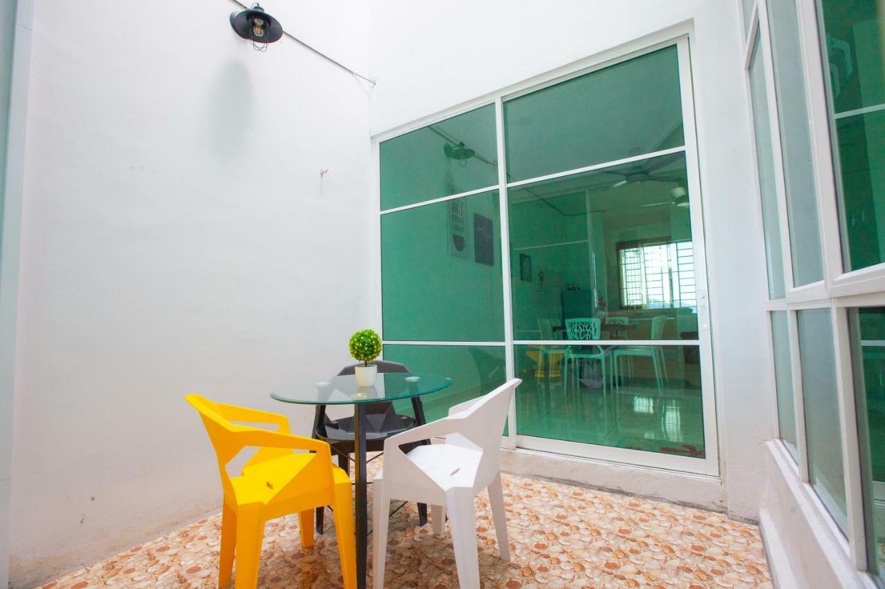 Villa The Only Sea View In Town Kuah Esterno foto